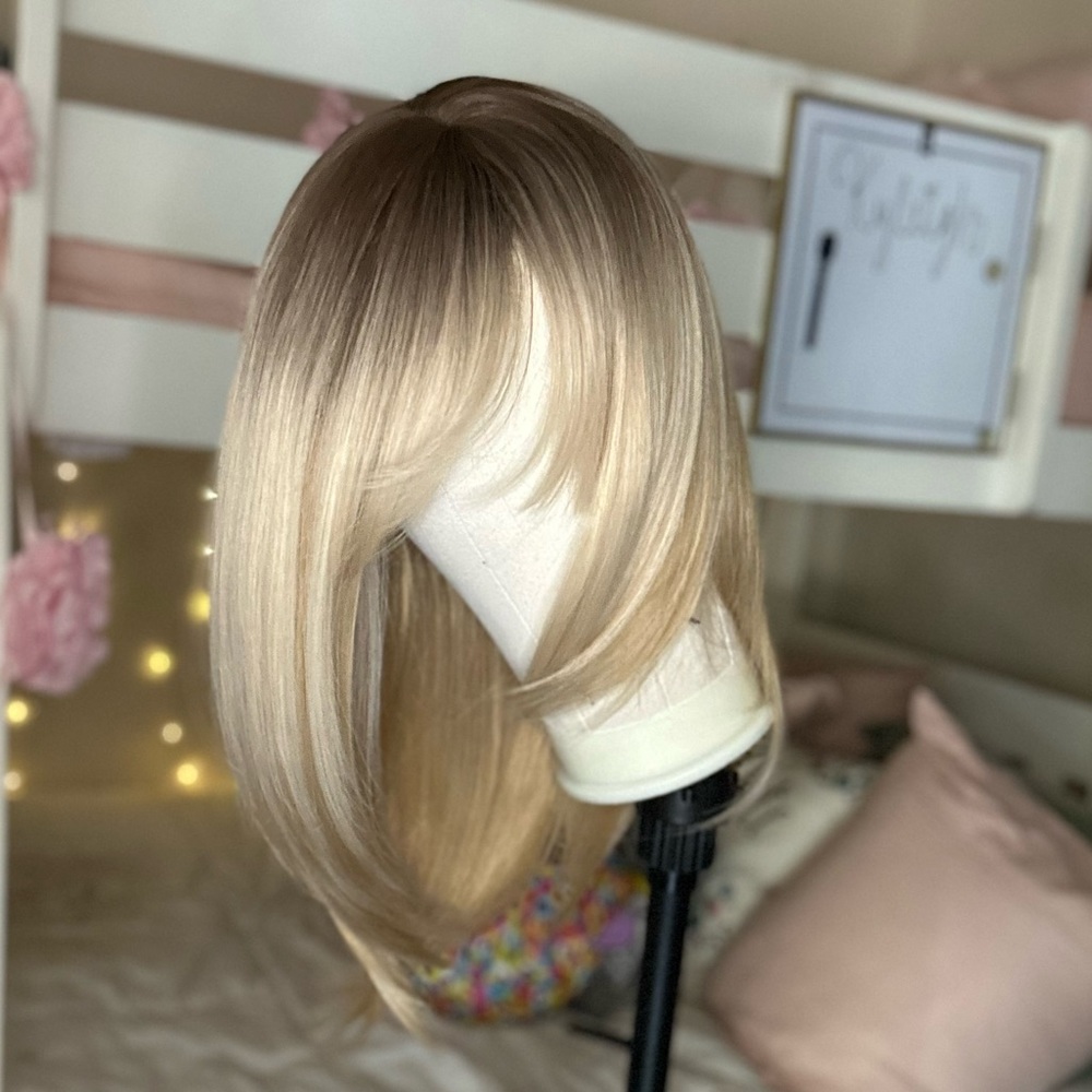 Wolfy Cut Super Soft 15 Inch Curtain Bang Mixed Blonde Synthetic Wig